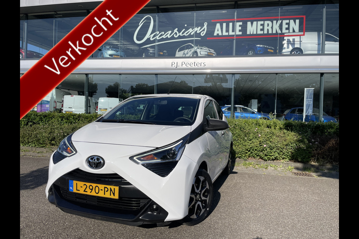 Toyota Aygo 1.0 VVT-i x-fun Airco - Bluetooth - Cruise control - MF stuurwiel - Licht metalen velgen - Centrale deurvergrendeling Toyota Aygo 1.0 VVT-i x-fun Airco - Bluetooth - Cruise control - MF stuurwiel - Licht metalen velgen - Centrale deurvergrendeling