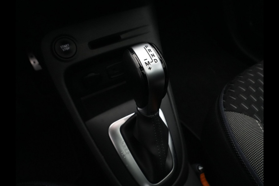 Renault Captur 1.3 TCe 150pk EDC Intens Navigatie Trekhaak Panorama Led Camera 299