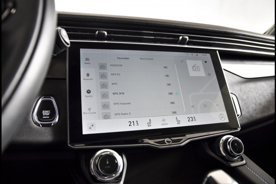 Lynk & Co 01 1.5 PHEV 261PK MY23 | 360 Camera | 7.4 kWh boordlader | Donkere hemel | S/K-panodak | Adapt. Cruise | Memory | Elek. klep | LM 20" | 1874