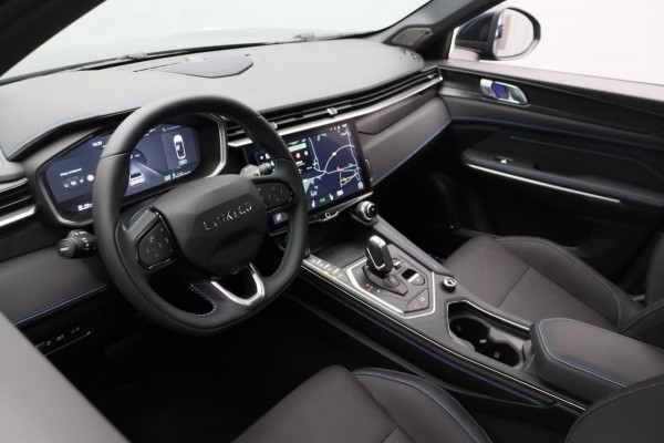 Lynk & Co 01 1.5 261PK Plug-in Hybrid Zwarte Hemel 360 Camera Pano/dak Apple/Carplay Adaptive/Cruise