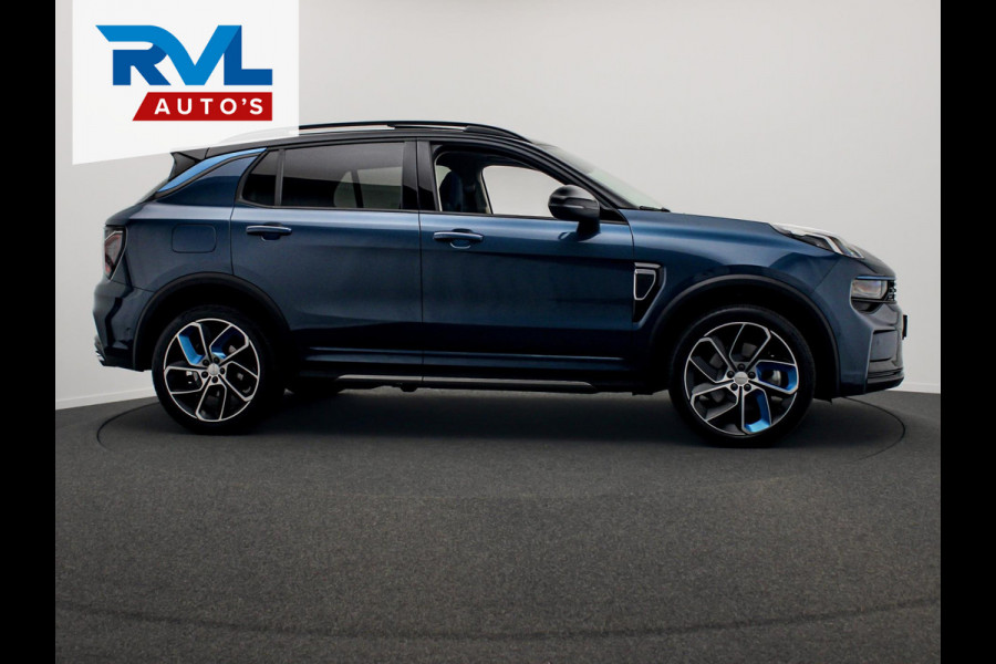 Lynk & Co 01 1.5 261PK Plug-in Hybrid Zwarte Hemel 360 Camera Pano/dak Apple/Carplay Adaptive/Cruise