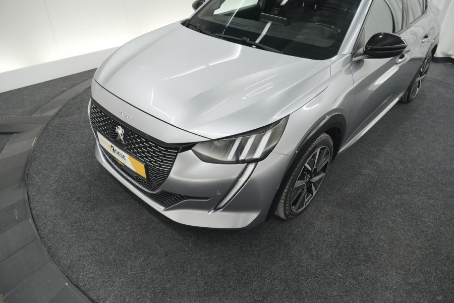 Peugeot 208 PureTech 100 GT-Line | Camera | Navigatie | Parkeersensoren | Apple Carplay
