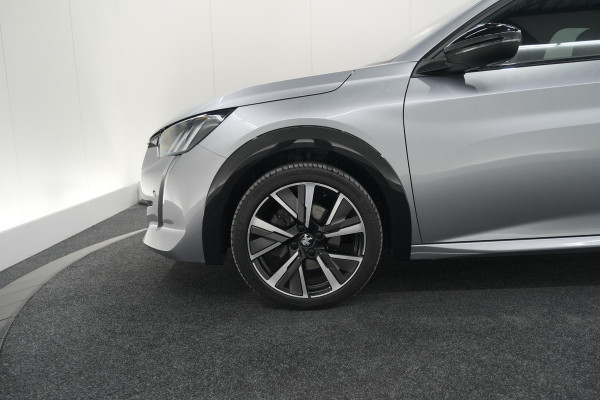 Peugeot 208 PureTech 100 GT-Line | Camera | Navigatie | Parkeersensoren | Apple Carplay