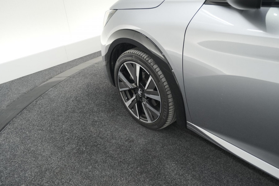 Peugeot 208 PureTech 100 GT-Line | Camera | Navigatie | Parkeersensoren | Apple Carplay