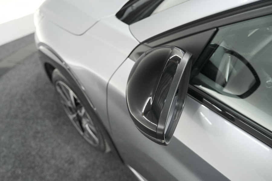 Peugeot 208 PureTech 100 GT-Line | Camera | Navigatie | Parkeersensoren | Apple Carplay