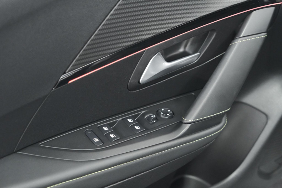 Peugeot 208 PureTech 100 GT-Line | Camera | Navigatie | Parkeersensoren | Apple Carplay