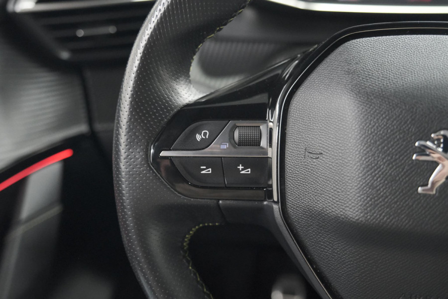 Peugeot 208 PureTech 100 GT-Line | Camera | Navigatie | Parkeersensoren | Apple Carplay