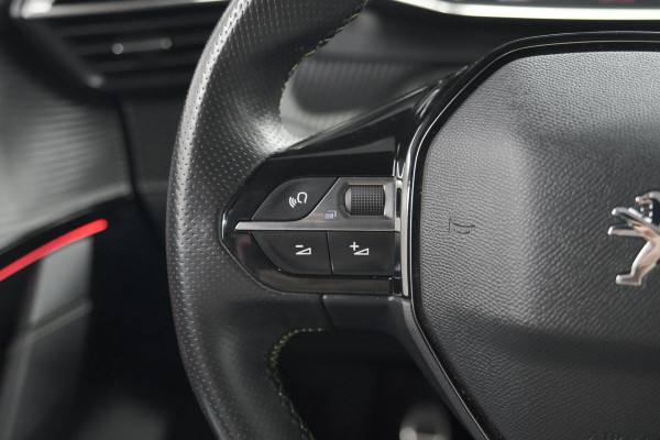Peugeot 208 PureTech 100 GT-Line | Camera | Navigatie | Parkeersensoren | Apple Carplay