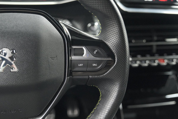 Peugeot 208 PureTech 100 GT-Line | Camera | Navigatie | Parkeersensoren | Apple Carplay