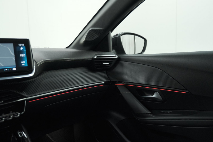 Peugeot 208 PureTech 100 GT-Line | Camera | Navigatie | Parkeersensoren | Apple Carplay
