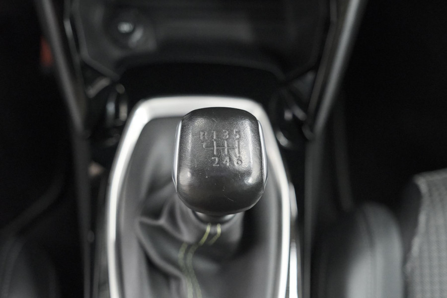 Peugeot 208 PureTech 100 GT-Line | Camera | Navigatie | Parkeersensoren | Apple Carplay