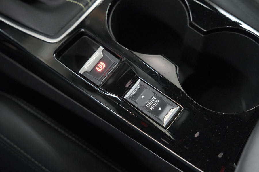 Peugeot 208 PureTech 100 GT-Line | Camera | Navigatie | Parkeersensoren | Apple Carplay