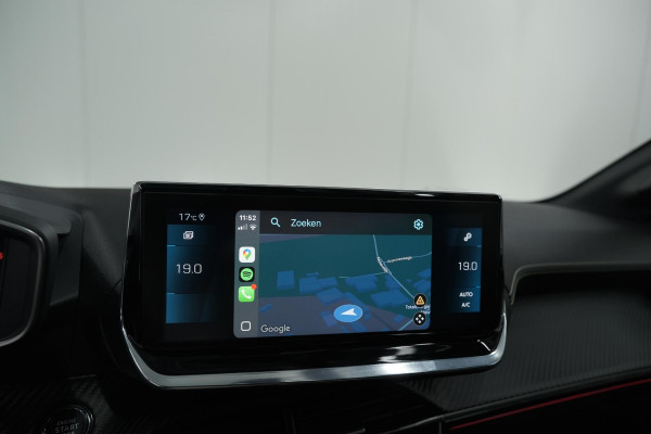 Peugeot 208 PureTech 100 GT-Line | Camera | Navigatie | Parkeersensoren | Apple Carplay