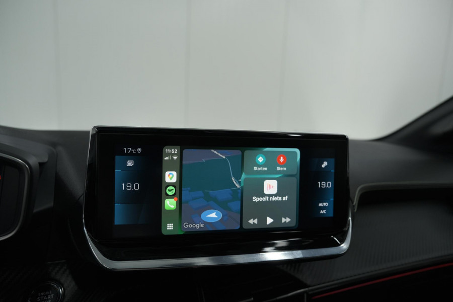 Peugeot 208 PureTech 100 GT-Line | Camera | Navigatie | Parkeersensoren | Apple Carplay