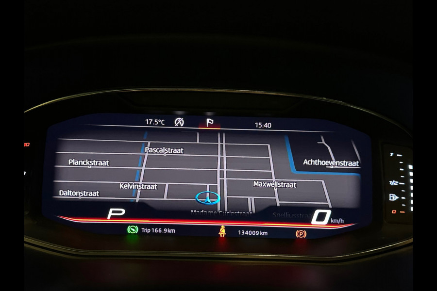 Seat León ST 1.5 TSI FR Ultimate Edition PANO /VIRTUAL/ADAPTIVE CRUISE CONTROL