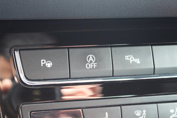 Seat Ateca 1.5 TSI Xcellence Business Intense Camera CarPlay