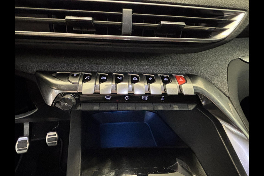Peugeot 3008 1.2 PureTech GT Line Navigatie | Elektrische achterklep | Achteruitrijcamera | Dodehoekdetectie | NIEUWE DISTRIBUTIE