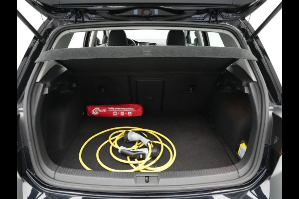 Volkswagen e-Golf E-DITION Navigatie Pdc Acc Voorruitverwarming 179