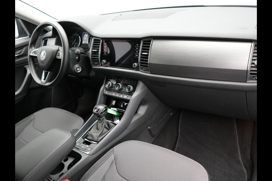 Škoda Kodiaq 1.5 TSI Ambition 150 pk DSG | Trekhaak af Fabriek | Carplay | Stoelverwarming | Spraakbediening | Navigatiesysteem full map |  Dab |