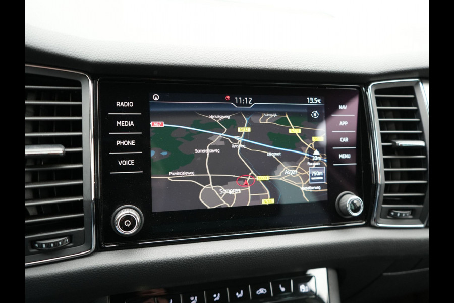 Škoda Kodiaq 1.5 TSI Ambition 150 pk DSG | Trekhaak af Fabriek | Carplay | Stoelverwarming | Spraakbediening | Navigatiesysteem full map |  Dab |