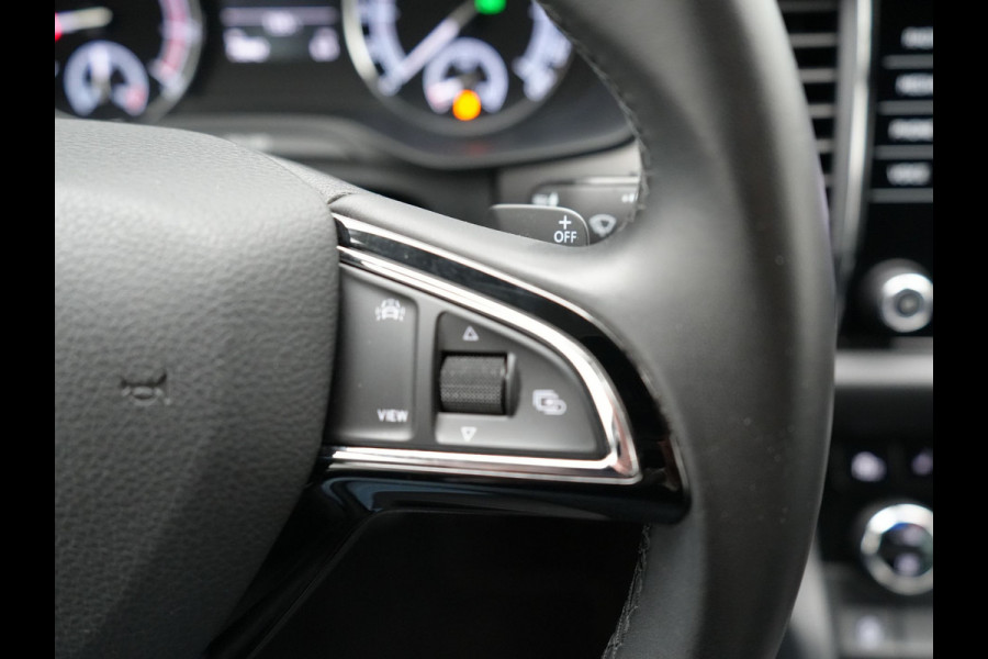 Škoda Kodiaq 1.5 TSI Ambition 150 pk DSG | Trekhaak af Fabriek | Carplay | Stoelverwarming | Spraakbediening | Navigatiesysteem full map |  Dab |