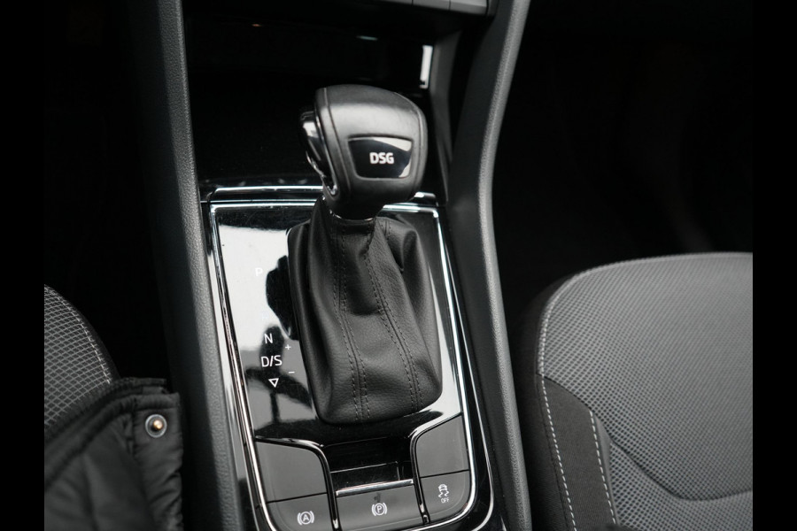 Škoda Kodiaq 1.5 TSI Ambition 150 pk DSG | Trekhaak af Fabriek | Carplay | Stoelverwarming | Spraakbediening | Navigatiesysteem full map |  Dab |
