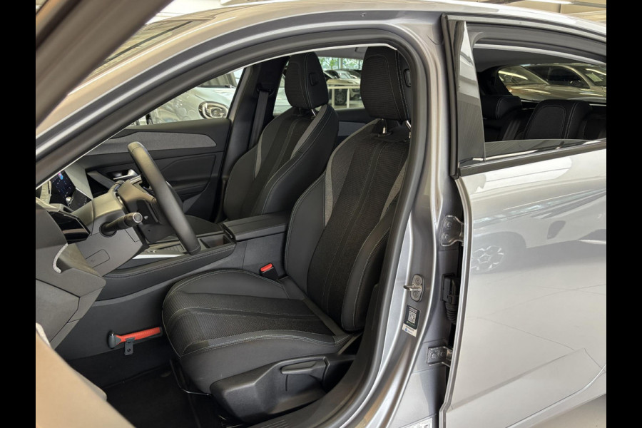 Peugeot 308 1.2 PureTech Allure Automaat | Afneembare trekhaak | Navigatie | 360 camera | Navigatie | Android auto / Apple carplay