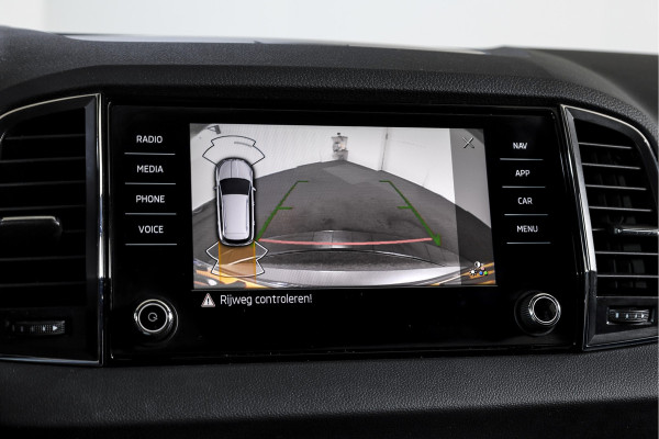 Škoda Karoq 1.5 TSI ACT 150 PK Business Edition Plus - Automaat | Dig.Cockpit | Adapt.Cruise | Stoel-+Stuurverw. | PDC | Camera | NAV + App.Connect | ECC | DAB | LM 17" |