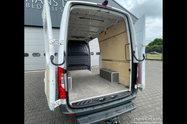 Mercedes-Benz Sprinter 317 L2H2 MBUX 170PK Airco Navigatie Trekhaak Camera Parkeersensoren BPM Vrij