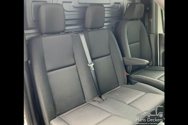 Mercedes-Benz Sprinter 317 L2H2 MBUX 170PK Airco Navigatie Trekhaak Camera Parkeersensoren BPM Vrij
