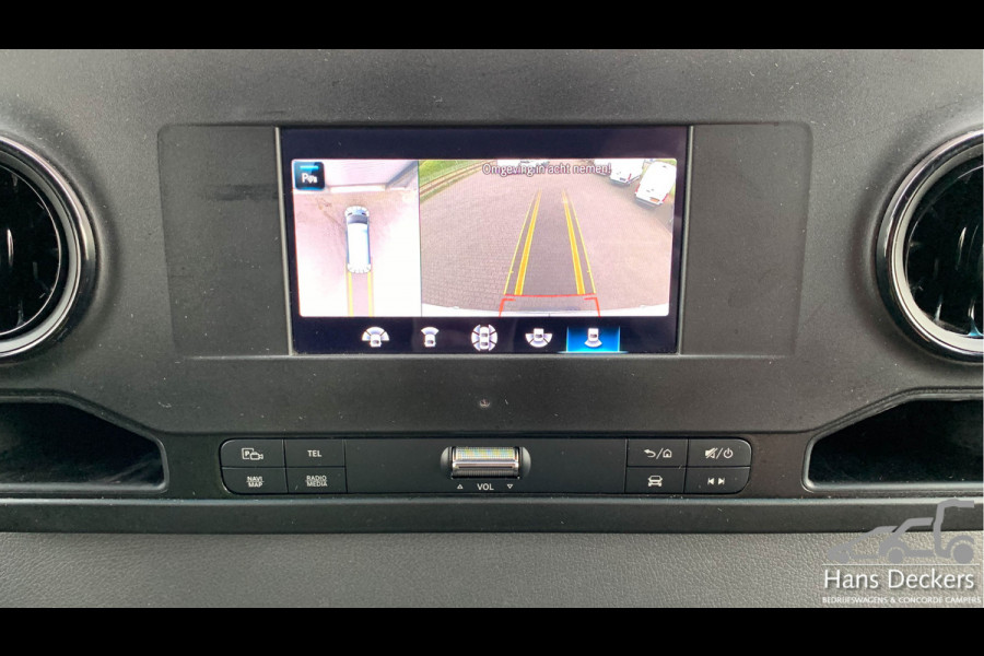Mercedes-Benz Sprinter 317 L2H2 MBUX 170PK Airco Navigatie Trekhaak Camera Parkeersensoren BPM Vrij