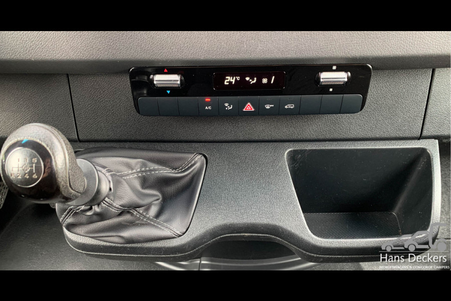 Mercedes-Benz Sprinter 317 L2H2 MBUX 170PK Airco Navigatie Trekhaak Camera Parkeersensoren BPM Vrij