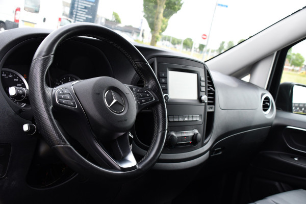 Mercedes-Benz Vito 119 CDI L2 AMG Edition Camera, Cruise, Carplay, LED, 190PK, Automaat, Trekhaak, Sensoren, Stoelverwarming, Uniek!