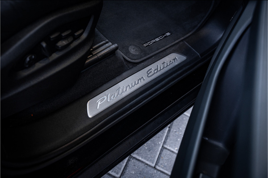 Porsche Cayenne 3.0 E-Hybrid Platinum Edition - Sport Chrono | Panorama | Luchtvering | Bose | Elek. Trekhaak