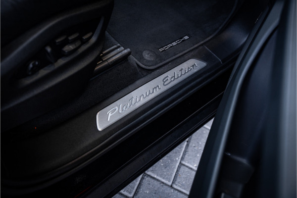 Porsche Cayenne 3.0 E-Hybrid Platinum Edition - Sport Chrono | Panorama | Luchtvering | Bose | Elek. Trekhaak