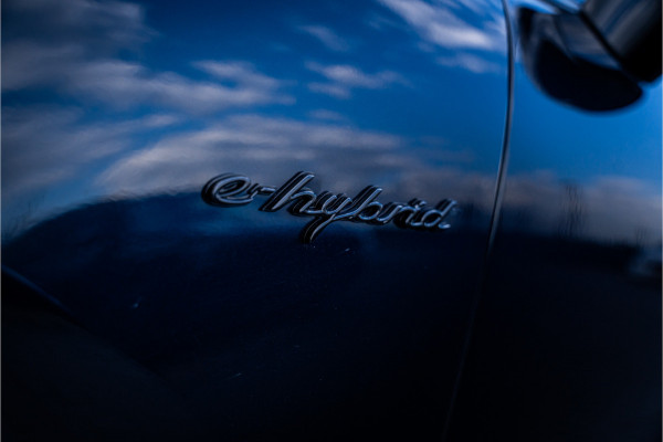 Porsche Cayenne 3.0 E-Hybrid Platinum Edition - Sport Chrono | Panorama | Luchtvering | Bose | Elek. Trekhaak