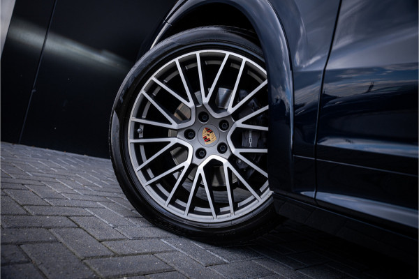 Porsche Cayenne 3.0 E-Hybrid Platinum Edition - Sport Chrono | Panorama | Luchtvering | Bose | Elek. Trekhaak
