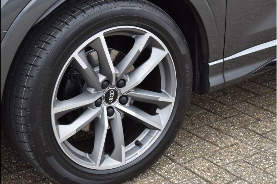 Audi Q3 35 TFSI S-Line Black Ed Navi 360 Camera Sfeer Keyless ACC 19 Inch