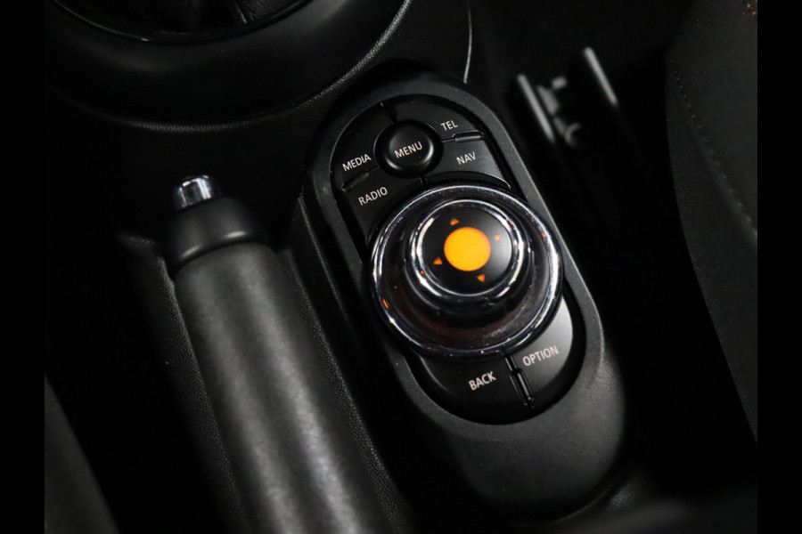 MINI Mini 1.5 Cooper Business Seven [NAVIGATIE, VOL LEDER, SPORTSTOELEN, CRUISE CONTROL, AIRCO, BLUETOOTH, NIEUWSTAAT]