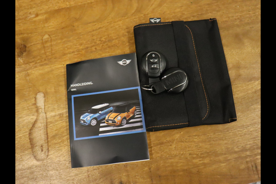 MINI Mini 1.5 Cooper Business Seven [NAVIGATIE, VOL LEDER, SPORTSTOELEN, CRUISE CONTROL, AIRCO, BLUETOOTH, NIEUWSTAAT]