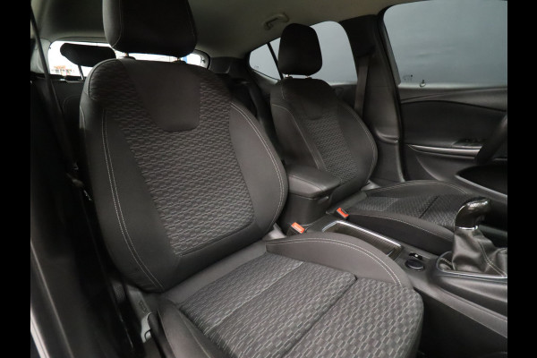 Opel Astra 1.0 Turbo Business [TREKHAAK, PARKEERSENSOR V+A, NAVIGATIE, CRUISE CONTROL, CLIMATE CONTROL, NIEUWSTAAT]