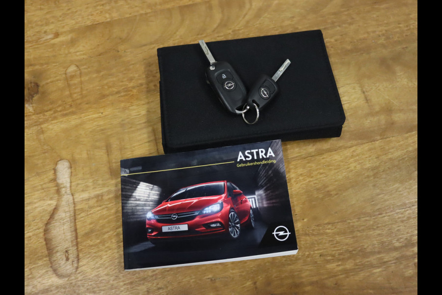 Opel Astra 1.0 Turbo Business [TREKHAAK, PARKEERSENSOR V+A, NAVIGATIE, CRUISE CONTROL, CLIMATE CONTROL, NIEUWSTAAT]