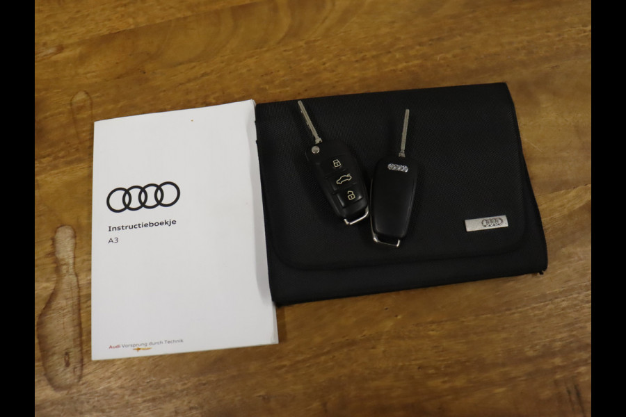 Audi A3 Limousine 1.5 TFSI CoD Sport Lease Edition [TREKHAAK INKLAPBAAR, PARKEERSENSOR ACHTER, NAVIGATIE, CRUISE CONTROL, AIRCO, NIEUWSTAAT]