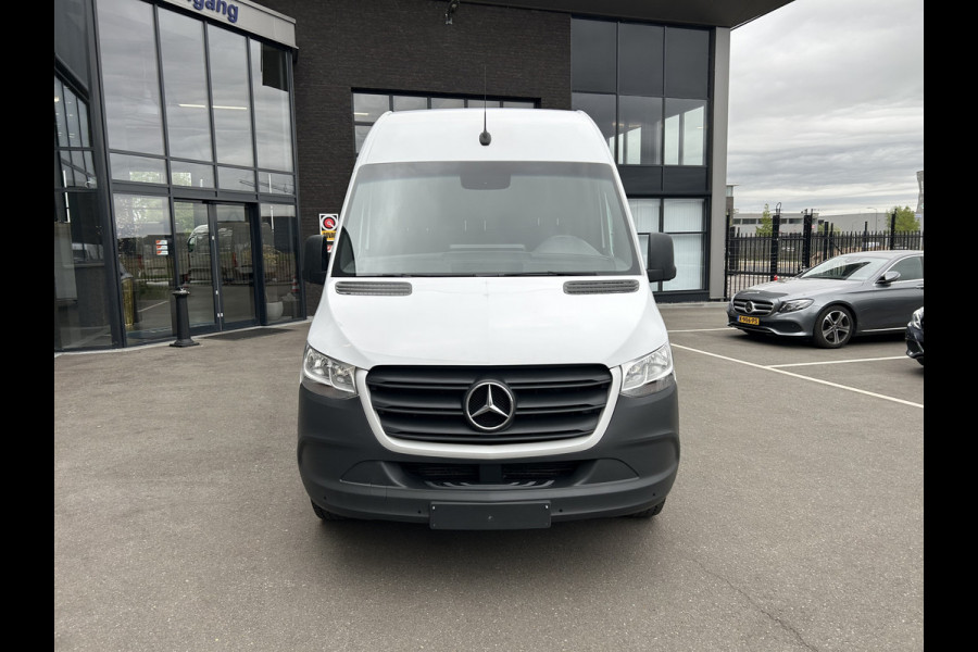 Mercedes-Benz Sprinter 316 CDI L2 H2 3500KG Trekhaak / MBUX / Camera / Navigatie / Parkeersensoren / Airco / 270 Graden achterdeuren