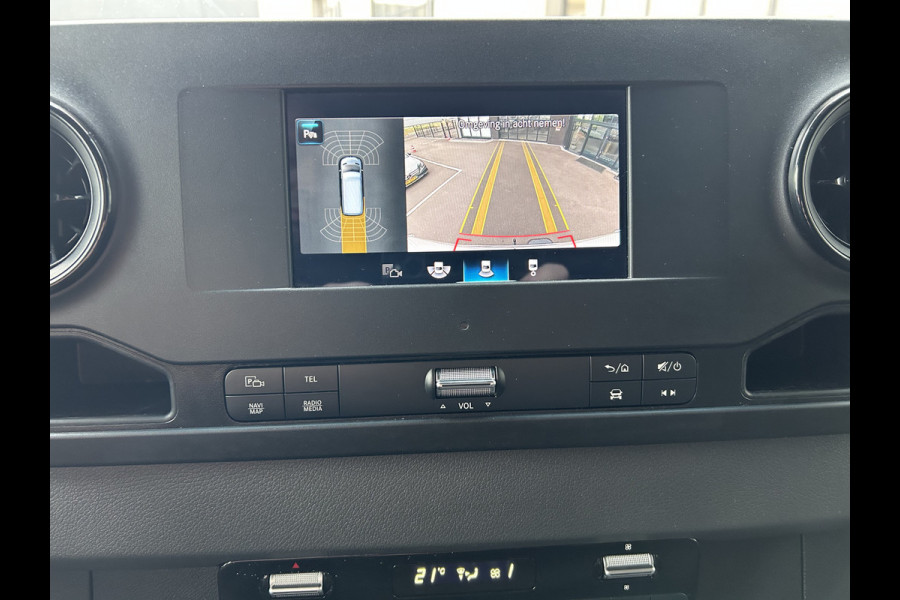 Mercedes-Benz Sprinter 316 CDI L2 H2 3500KG Trekhaak / MBUX / Camera / Navigatie / Parkeersensoren / Airco / 270 Graden achterdeuren