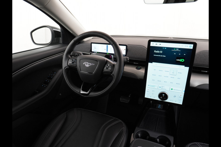 Ford Mustang Mach-E Extended RWD 98 kWh Leer Pano-Dak Auto-Pilot-Adaptive Cruise+Lane Centring Assist en Stop&Go Apple-Android Carplay 360-gr Elektr.verst.Stoelen+geheugen+Verwarmd Bang & OlufsenDual-ECC Fully Active Park Assist Elektr.Achterklep BLISS Driver Alert One-pedal-drive Lane Change Warning en Lane Centering Assist FordKeyless Entry Grootste-Accu+Bereik  59.000 nieuw