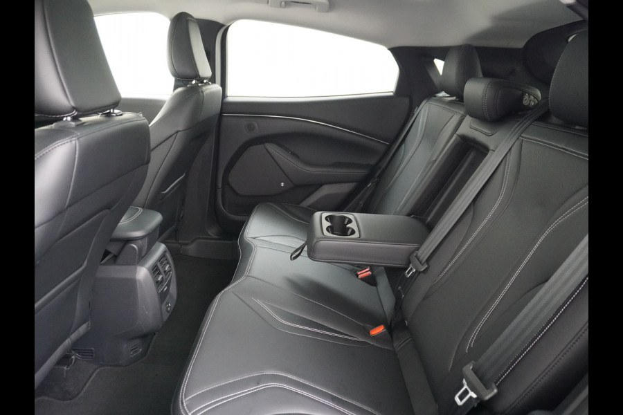 Ford Mustang Mach-E Extended RWD 98 kWh Leer Pano-Dak Auto-Pilot-Adaptive Cruise+Lane Centring Assist en Stop&Go Apple-Android Carplay 360-gr Elektr.verst.Stoelen+geheugen+Verwarmd Bang & OlufsenDual-ECC Fully Active Park Assist Elektr.Achterklep BLISS Driver Alert One-pedal-drive Lane Change Warning en Lane Centering Assist FordKeyless Entry Grootste-Accu+Bereik  59.000 nieuw
