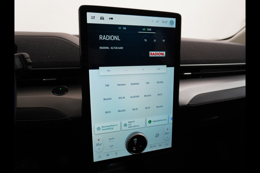 Ford Mustang Mach-E Extended RWD 98 kWh Leer Pano-Dak Auto-Pilot-Adaptive Cruise+Lane Centring Assist en Stop&Go Apple-Android Carplay 360-gr Elektr.verst.Stoelen+geheugen+Verwarmd Bang & OlufsenDual-ECC Fully Active Park Assist Elektr.Achterklep BLISS Driver Alert One-pedal-drive Lane Change Warning en Lane Centering Assist FordKeyless Entry Grootste-Accu+Bereik  59.000 nieuw