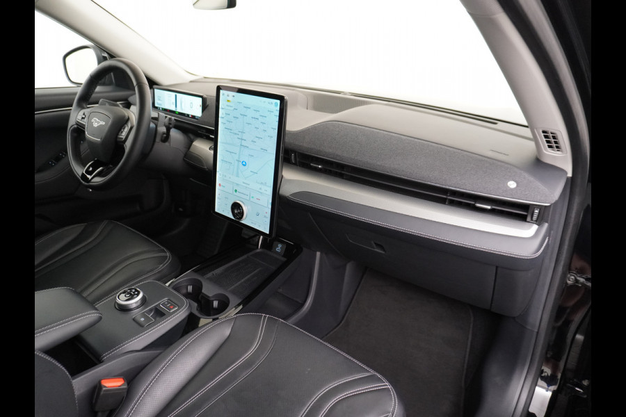 Ford Mustang Mach-E Extended RWD 98 kWh Leer Pano-Dak Auto-Pilot-Adaptive Cruise+Lane Centring Assist en Stop&Go Apple-Android Carplay 360-gr Elektr.verst.Stoelen+geheugen+Verwarmd Bang & OlufsenDual-ECC Fully Active Park Assist Elektr.Achterklep BLISS Driver Alert One-pedal-drive Lane Change Warning en Lane Centering Assist FordKeyless Entry Grootste-Accu+Bereik  59.000 nieuw
