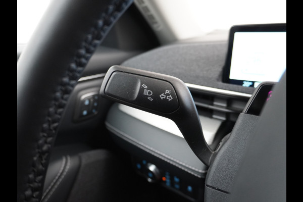 Ford Mustang Mach-E Extended RWD 98 kWh Leer Pano-Dak Auto-Pilot-Adaptive Cruise+Lane Centring Assist en Stop&Go Apple-Android Carplay 360-gr Elektr.verst.Stoelen+geheugen+Verwarmd Bang & OlufsenDual-ECC Fully Active Park Assist Elektr.Achterklep BLISS Driver Alert One-pedal-drive Lane Change Warning en Lane Centering Assist FordKeyless Entry Grootste-Accu+Bereik  59.000 nieuw